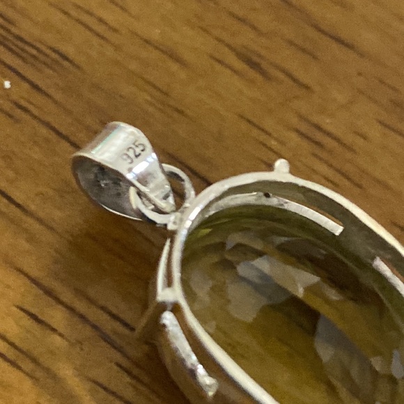 Lemon Quartz Sterling Silver Oval Pendant - Picture 3 of 5